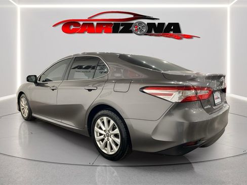 Used 2018 Toyota Camry LE image 6