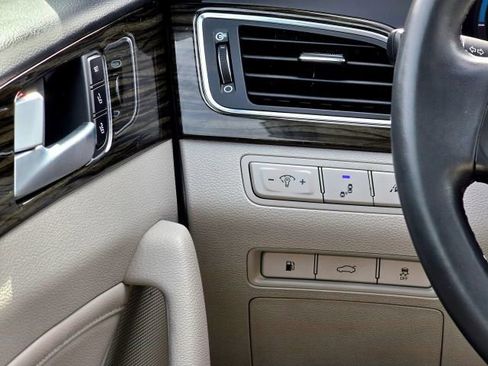 Used 2016 Hyundai Sonata Limited w/ Option Group 02 image 16