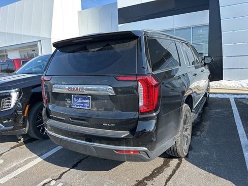 Used 2023 GMC Yukon XL SLT w/ SLT Premium Package image 6