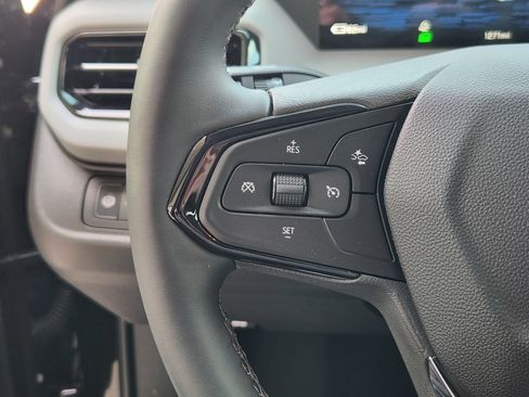 Used 2027 Chevrolet Bolt RS w/ Technology Package FWD image 28