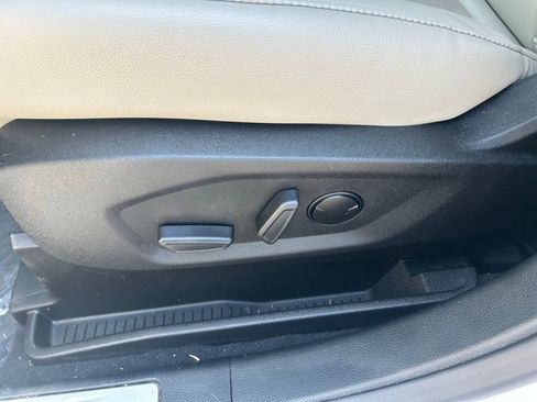 Certified 2023 Ford Edge Titanium AWD/4WD image 14