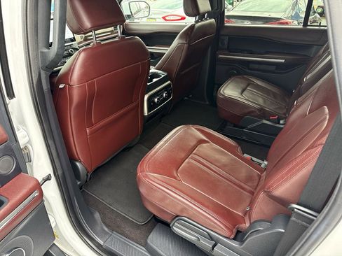 Used 2023 Ford Expedition Max Limited AWD/4WD image 17
