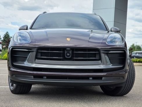 Used 2025 Porsche Macan Turbo AWD/4WD image 3