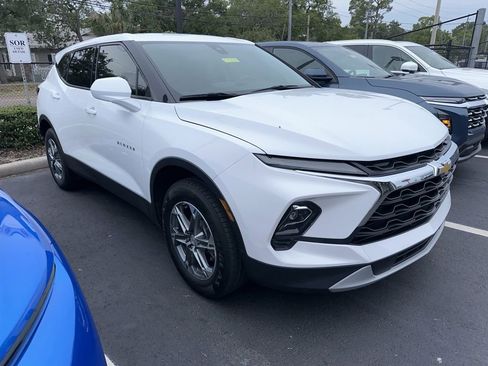 Used 2023 Chevrolet Blazer LT FWD image 1