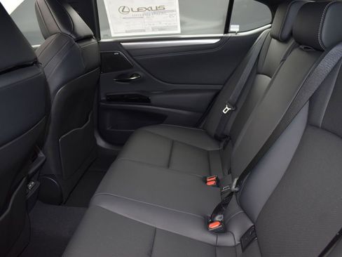 New 2025 Lexus ES 350 F Sport image 16