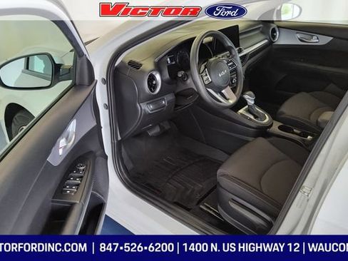 Used 2023 Kia Forte LXS FWD image 8