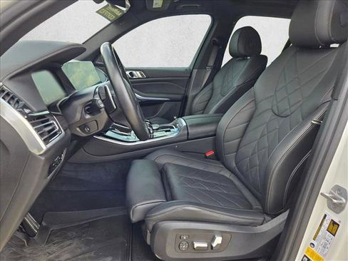 Used 2023 BMW X5 xDrive40i w/ M Sport Package image 17
