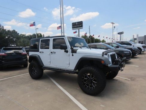 Used 2014 Jeep Wrangler Unlimited Sport w/ Quick Order Package 24S AWD/4WD image 6