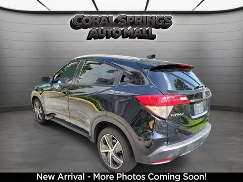 Used 2021 Honda HR-V EX image 3