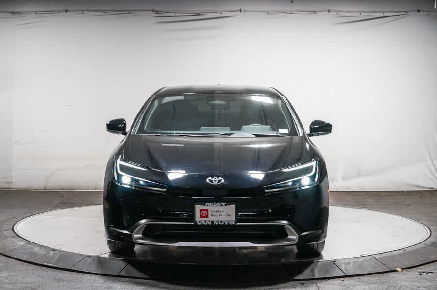 Used 2026 Toyota Prius Plug-In Hybrid FWD image 6