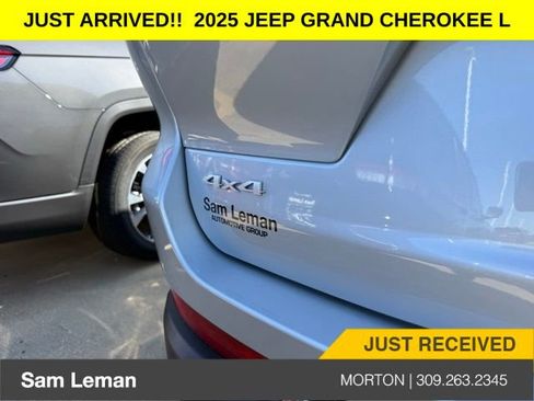 New 2025 Jeep Grand Cherokee L Laredo w/ Luxury Tech Group I image 11