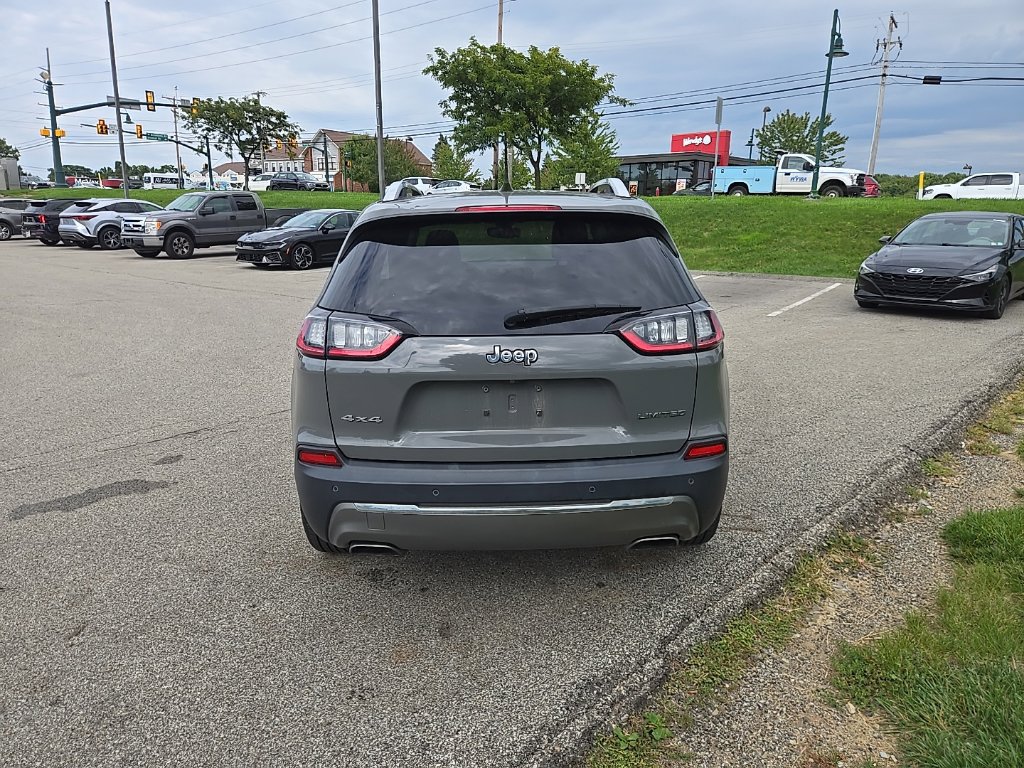Used 2019 Jeep Cherokee Limited AWD/4WD image 4