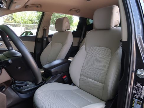 Used 2017 Hyundai Santa Fe Sport AWD/4WD image 12
