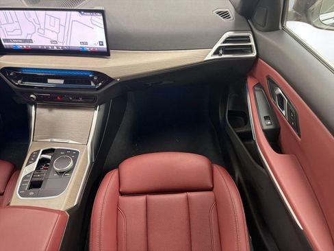 Used 2025 BMW 330i xDrive Sedan image 28