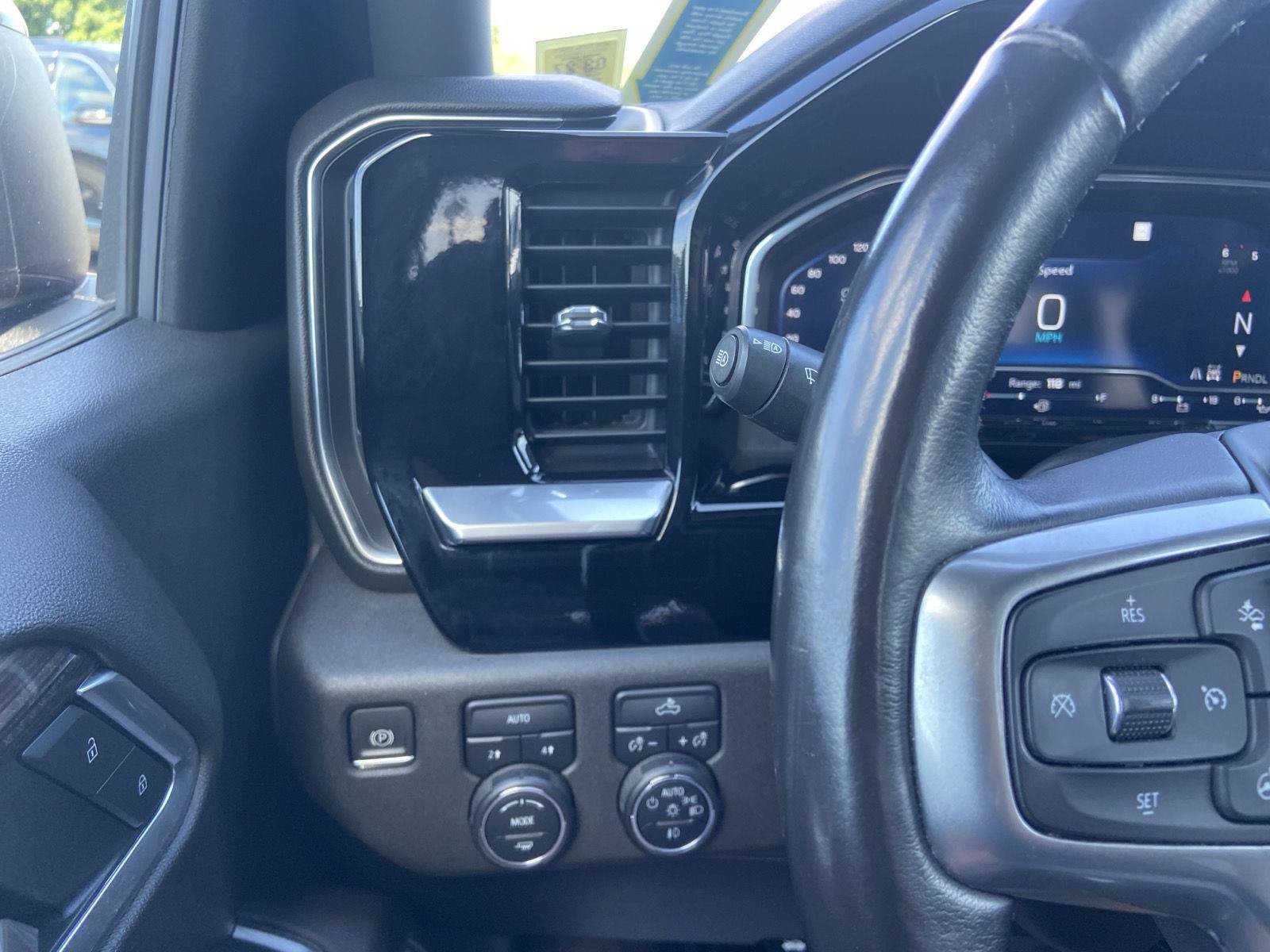 Used 2022 Chevrolet Silverado 1500 RST AWD/4WD image 25