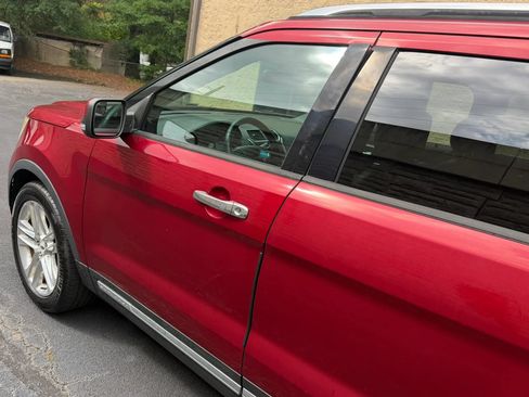 Used 2017 Ford Explorer Limited FWD image 38