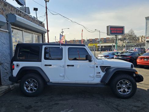 Used 2020 Jeep Wrangler Unlimited Sport image 4