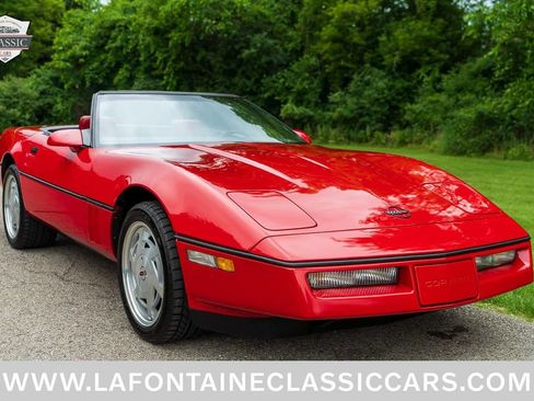 Used 1988 Chevrolet Corvette Convertible RWD image 48