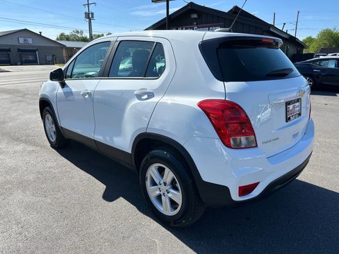Used 2018 Chevrolet Trax LS AWD/4WD image 5