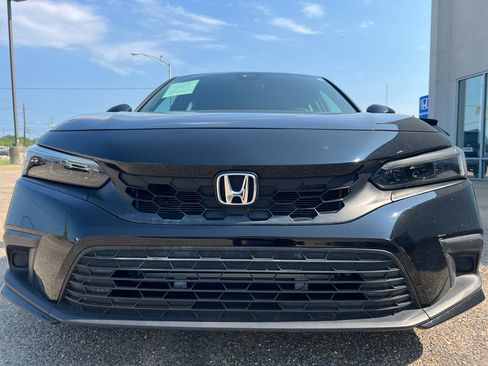 Used 2024 Honda Civic Sport image 3