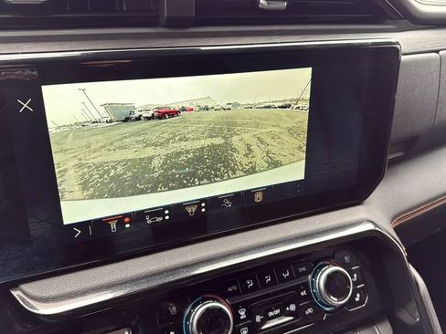 Used 2025 GMC Sierra 2500 AT4 image 29