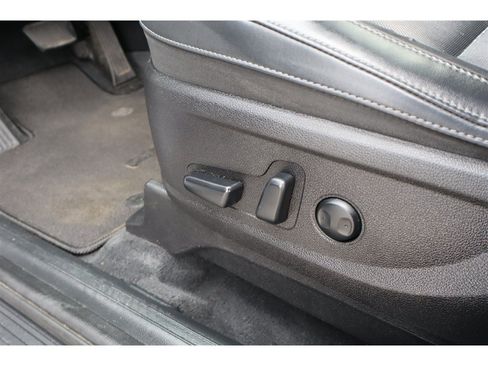 Used 2022 Kia Telluride S FWD image 17