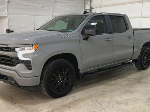 Used 2025 Chevrolet Silverado 1500 RST image 4
