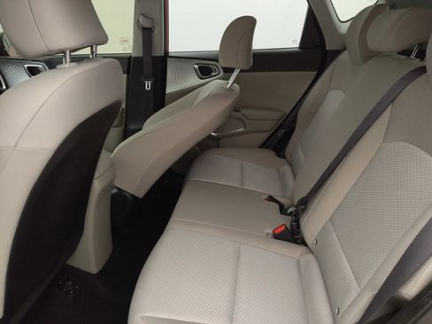 Used 2020 Kia Soul LX FWD image 18