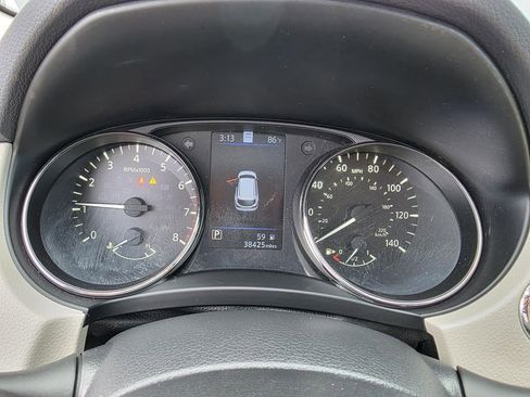 Used 2021 Nissan Rogue Sport SL w/ Premium Package FWD image 15