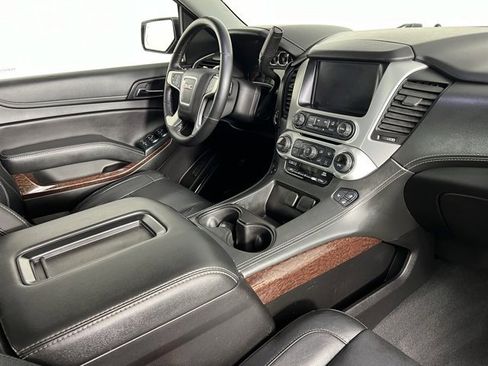 Used 2019 GMC Yukon SLT image 25