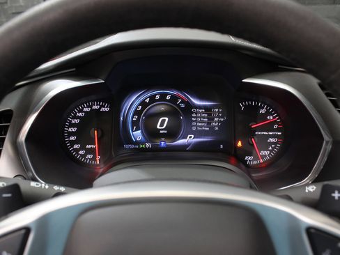 Used 2018 Chevrolet Corvette Stingray Coupe image 52