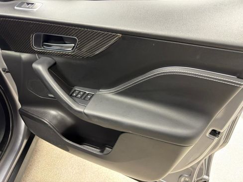 Used 2020 Jaguar F-PACE SVR image 13
