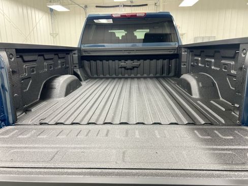 Used 2025 Chevrolet Silverado 2500 LT w/ Trail Boss Package AWD/4WD image 24