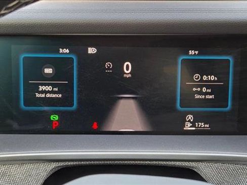 Used 2025 Volkswagen Tiguan S image 11