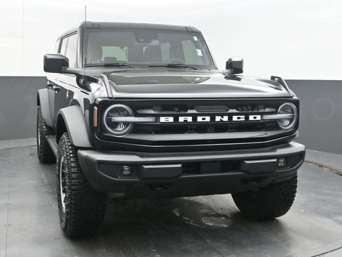 Used 2024 Ford Bronco Outer Banks w/ Sasquatch Package AWD/4WD image 3