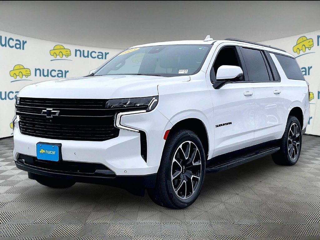 Used 2023 Chevrolet Suburban RST w/ Luxury Package AWD/4WD image 3