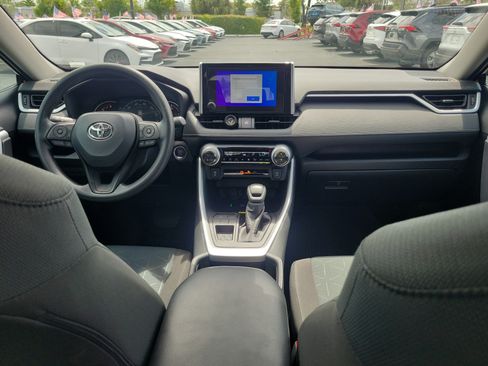 Used 2025 Toyota RAV4 XLE w/ Convenience Package FWD image 16