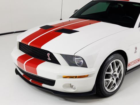 Used 2007 Ford Mustang Shelby GT500 RWD image 55