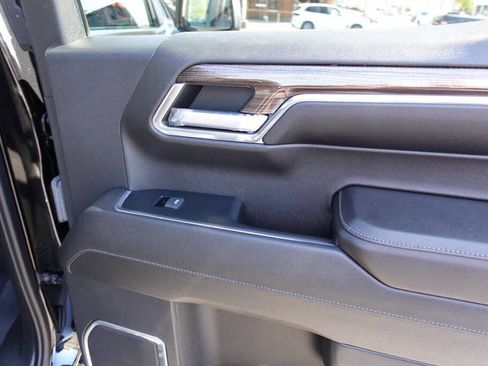 Used 2023 Chevrolet Silverado 1500 LT AWD/4WD image 28
