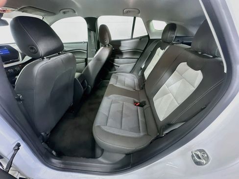 Used 2024 Chevrolet Trax LS FWD image 27