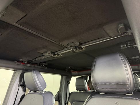 Used 2023 Ford Bronco Wildtrak AWD/4WD image 21