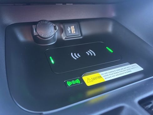 Certified 2025 Toyota RAV4 XLE Premium image 31