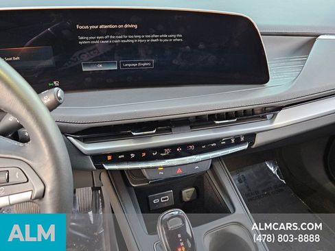 Used 2025 Cadillac XT4 Premium Luxury image 20