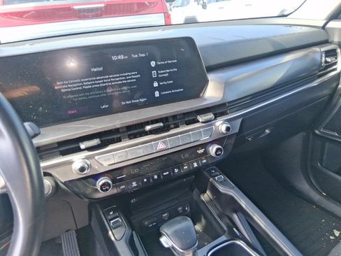 Certified 2024 Kia Telluride S FWD image 13
