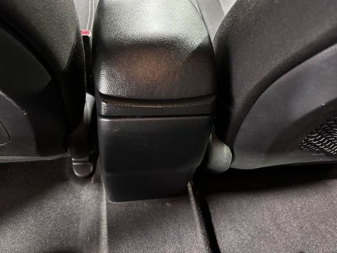 Used 2014 Hyundai Elantra GT FWD image 23