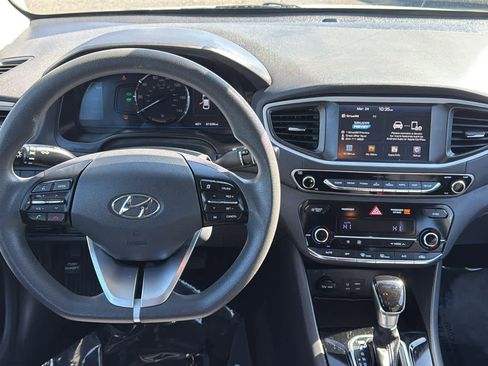 Used 2018 Hyundai Ioniq Blue image 24