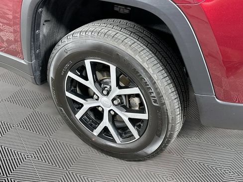 Certified 2025 Jeep Grand Cherokee Limited w/ Luxury Tech Group II AWD/4WD image 44