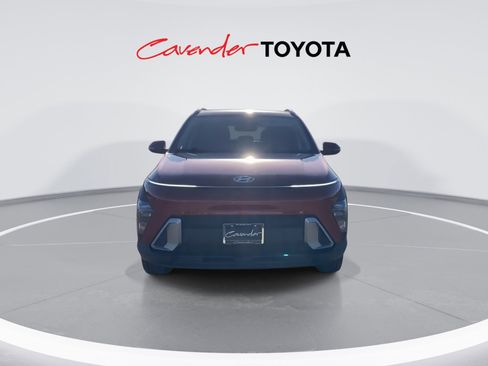 Used 2025 Hyundai Kona SEL image 3