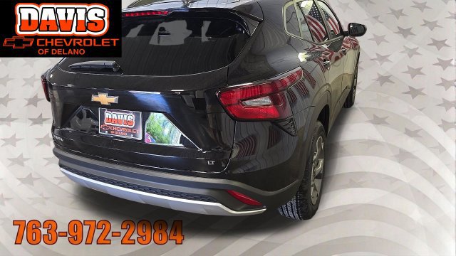 New 2026 Chevrolet Trax LT w/ LT Convenience Package FWD image 11