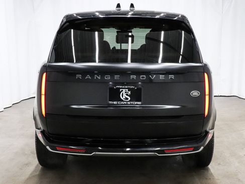 Used 2023 Land Rover Range Rover SE image 5